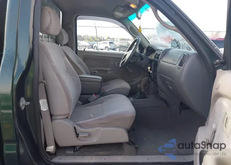 2002 Toyota Tacoma z USA, uszkodzony, nr VIN 5TEPM62N02Z081728